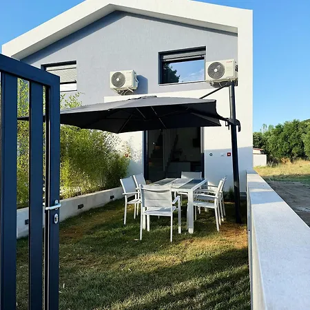 Βίλα Zoha Τορώνη