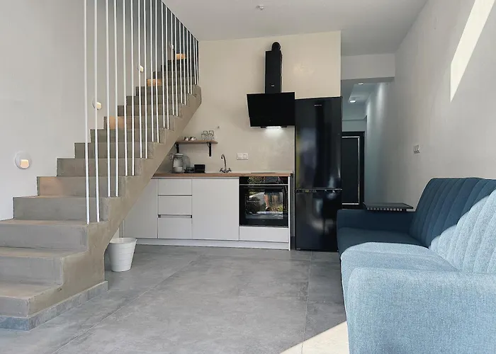 Zoha Вилла Торони